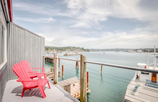 Surfer Dude - Anchor Pier Lodge