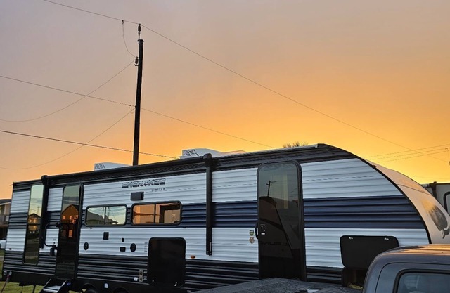 Surfside Beach Oasis: RV Retreat 318 Thunder Rd, Freeport, TX 77541