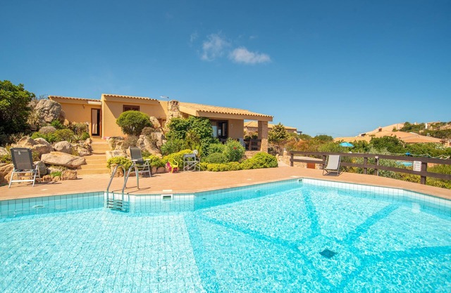Inmitten traumhafter Natur und mit Pool - Villa Paradiso