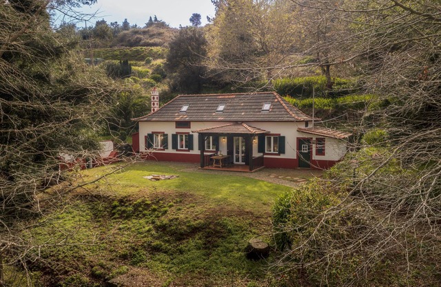Surrounded by Nature - Casa da Cebola