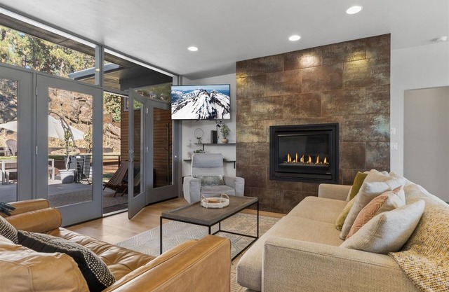 SW Century Drive | Century West | pet friendly dog | hot tub