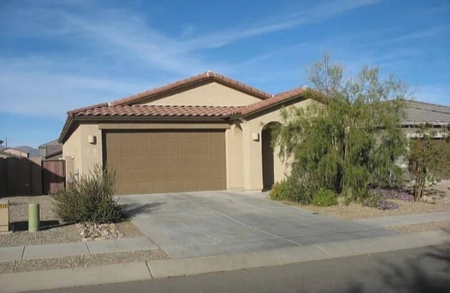 SW Tucson Home Close To Casino Del Sol and Desert