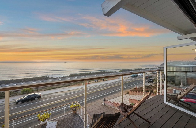 Swami's Sunset Beach House