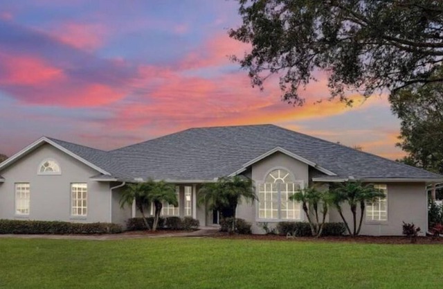 Swan Knoll - Charm, Relaxation & Heated Pool!!