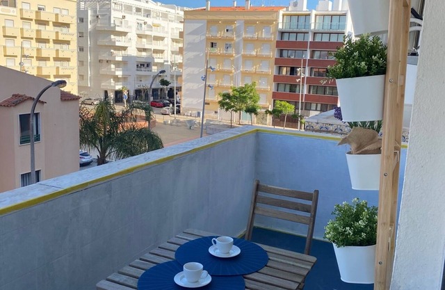 Sweet Apart T1 - Free Wifi - 4pax c/ Varanda - 150m da Praia