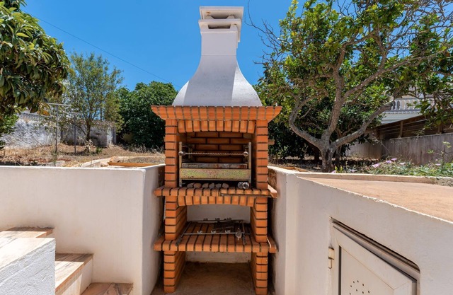 Sweet 2 BDR House With Patio by LovelyStay