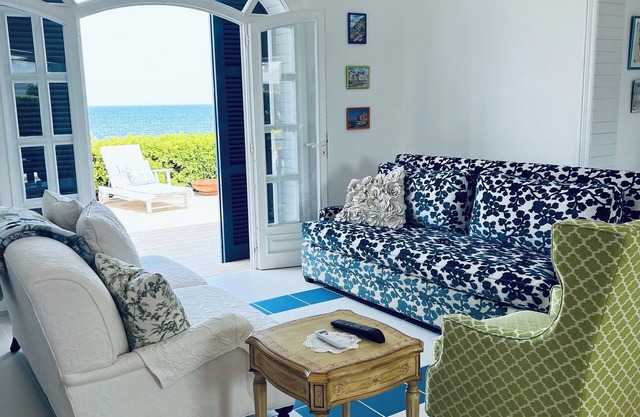 Sweet Dreams Villanova Gorgeous Beachfront Villa with incredible view of the sea
