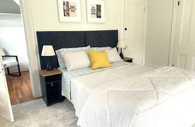 Sweet escape, spacious 2 BR Apt. in beach community, only 1hr to NYC!