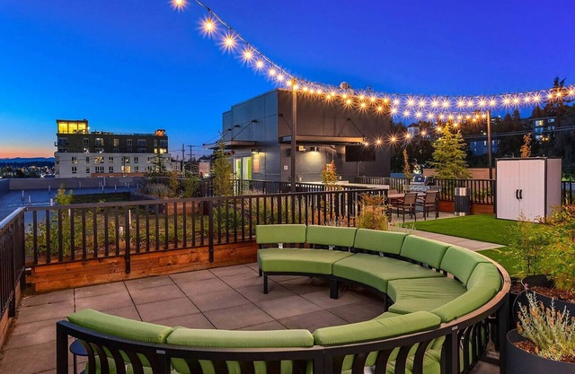 Sweet Interbay Jr 1BR w/BBQ & Lounge, nr Retail & Coffee, by Blueground