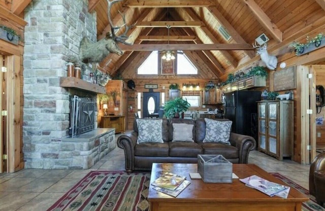 Sweet Life Cabin Branson Cedars