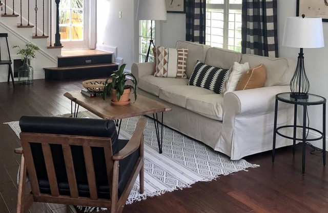 Sweet Magnolia Farmhouse by the River