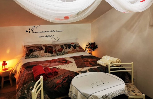 Süßes Zimmer 2/3 Betten (Doppelbett + Einzelbett) mit eigenem Bad