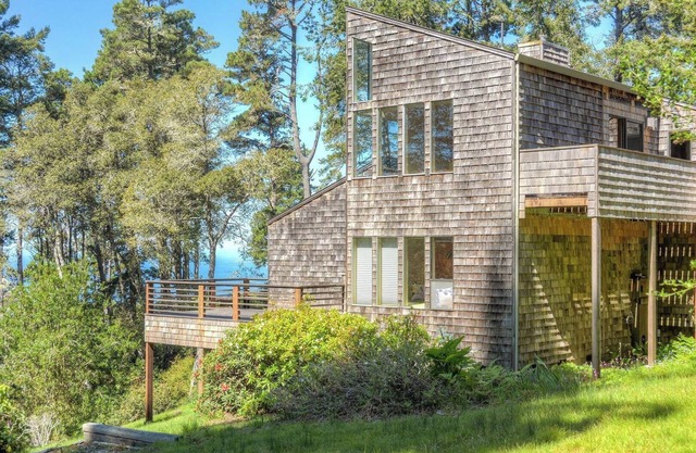 Sweet Sea Ranch | Nestled in Redwood Forest