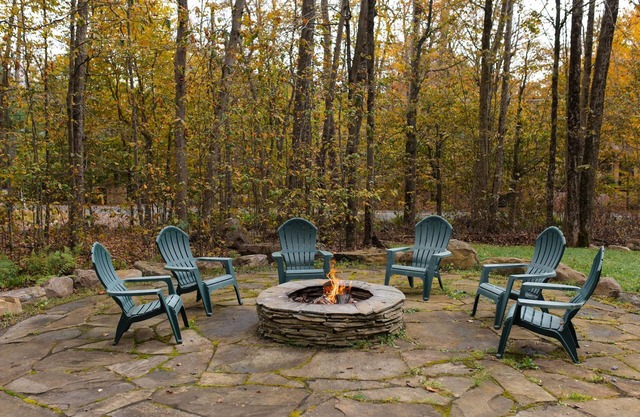 Sweet William A Lake Naomi Chalet Membership
