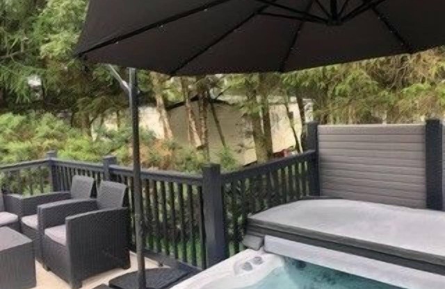 Sweethope Lodge - a lodge that sleeps 4 guests in 2 bedrooms