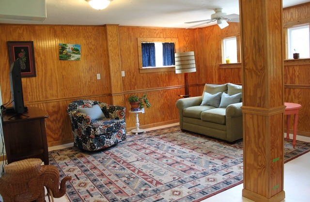 Swell Suite Apartment, Private, One block to beach