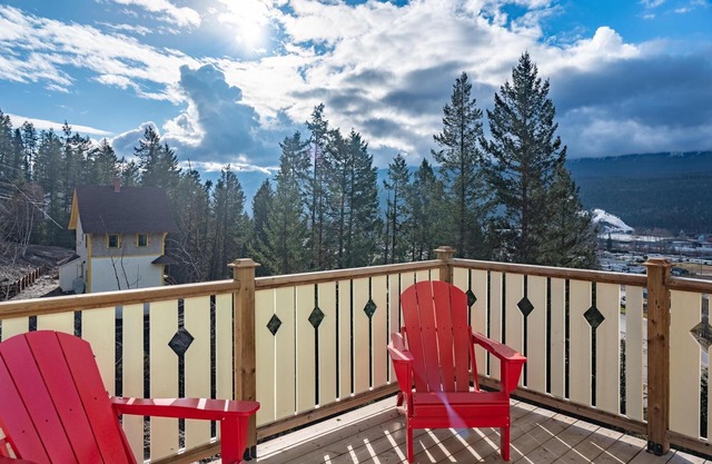 Swiss Legacy Chalet: Adventure & Mountain Views