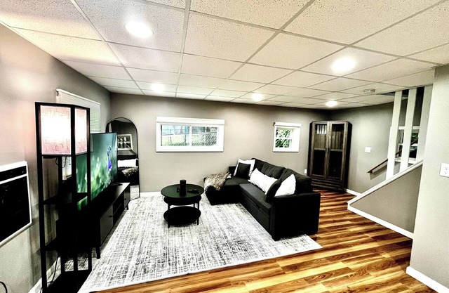 Syracuse Vacation Rental free Parking,near SU,town