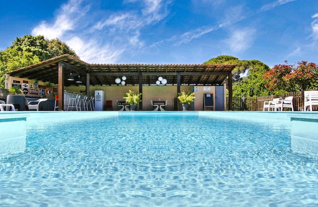 T2 ALIVU in einer korsischen Villa, komfortabel, ruhig, mit Pool.