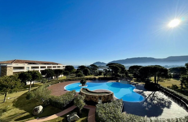 Apartment in Residence mit Pool, ideale Lage in Porto-Vecchio