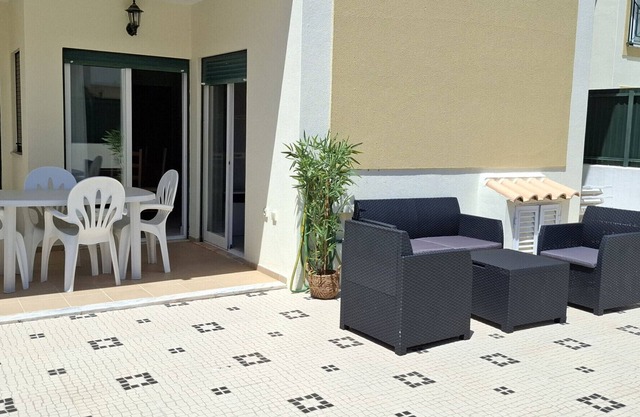 T2 Estrela Mar terraço, BBQ e Wifi, a 500m praia