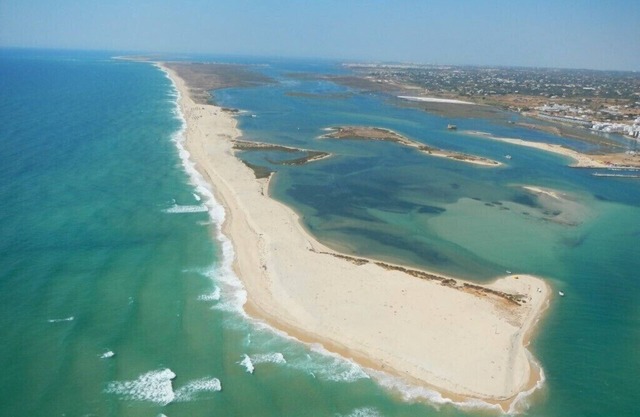 T2 Villa vista mar con aire acondicionado en la planta baja del parque natural Fuseta Ria Formosa