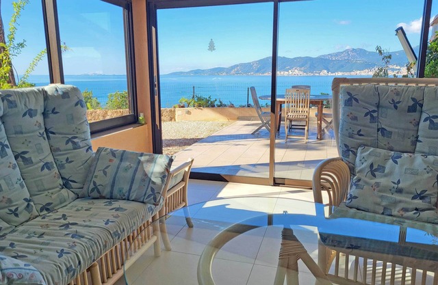 "DIE TERRASSEN DER PANO" IN PORTICCIO, PANORAMA-MEERBLICK MIT GARTEN, T3 VON 76m2