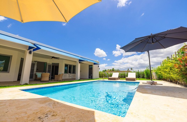 Table Rock Luxury House with Private Pool