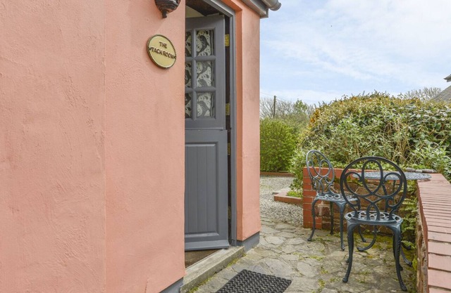 Tack Zimmer in Hartland, Devon (Cheristow Farm Cottages), Ref 959904