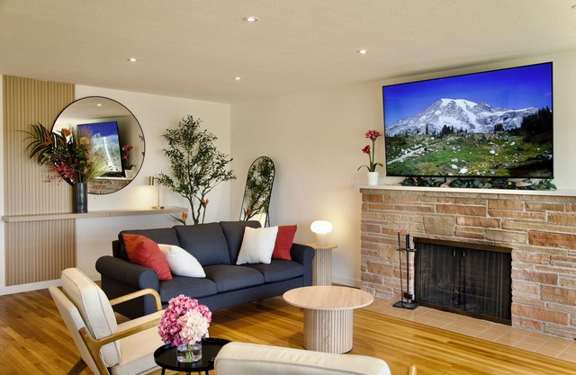 Tacoma Vista Retreat