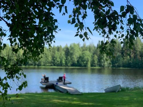 Tahkon Riihiranta - 4 bedroom villa with lake view - Tilava mökki rantanäkymin