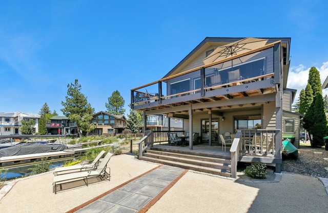 Tahoe Keys Dream: Pets, BBQ, Boat Dock, Pools
