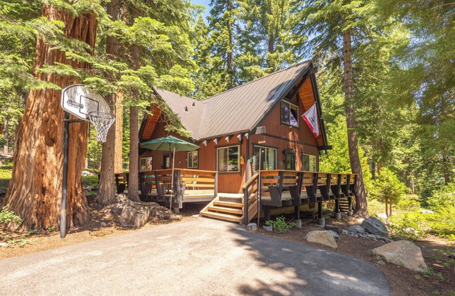 Tahoe Swiss Village Chalet, priv Strand HOA Pier, zu Fuß zum Strand!