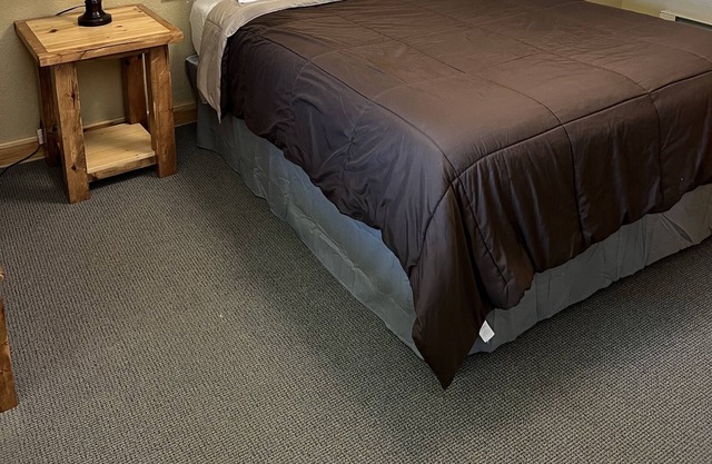 Tahquamenon Suites Lodging - One Bedroom Suite #6
