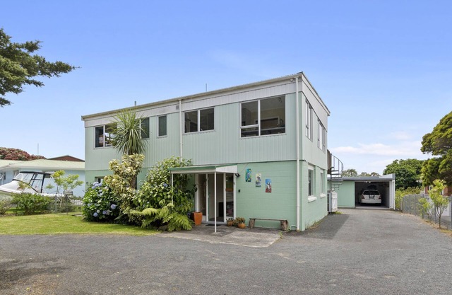 Tahuna Family Escape - Paihia Holiday Home