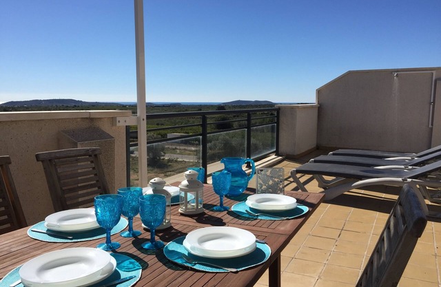 TAKE ADVANTAGE OF JULY AND AUGUST! Penthouse with UNIQUE terrace with BBQ and chill-out!