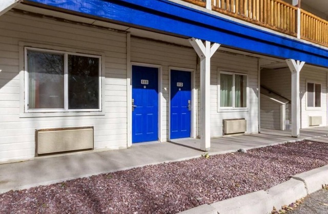 Take the Family on a Montana Getaway! 2 Units, Minutes From Outdoor Activity