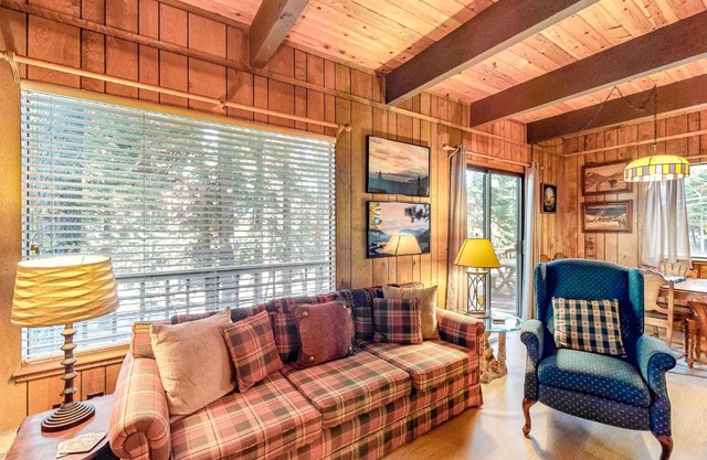 Talmont Trailhead Cabin