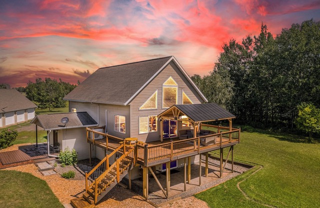 Tamarack Tranquility: Lake Retreat w/ Fireplace!