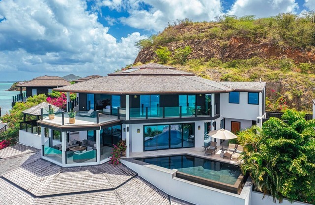 Villa Marcelle - Vier Schlafzimmer Resort, Schläft 8