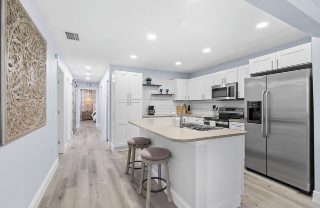 Tampa Modern and Cozy Getaway Near Downtown and Ybor