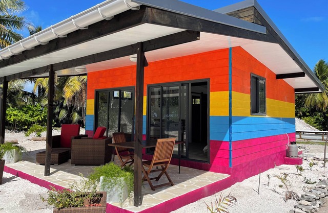 Rangiroa Cottage, independent air-conditioned bungalow.