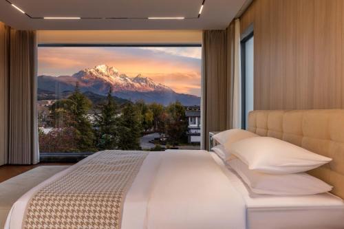 Taohuawu Mountain Luxury Villa Hotel