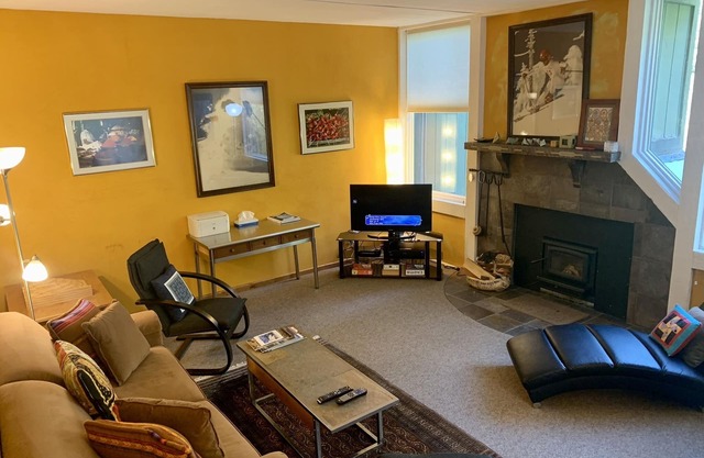 Taos Ski Valley - 2 bed/2 bath Condo #315 Next to Children's Center