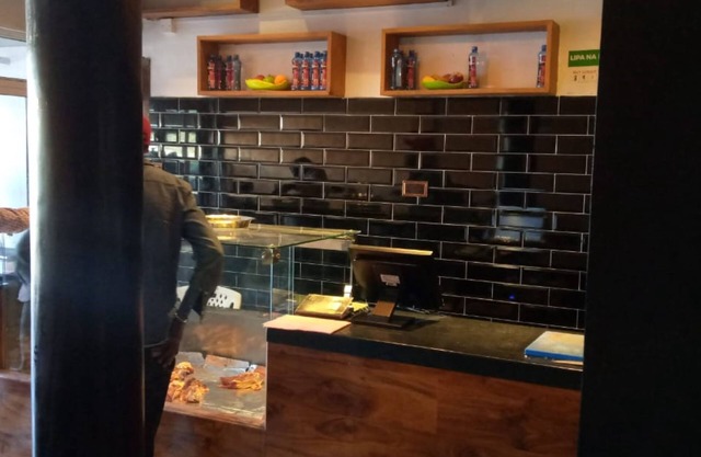 Tarino Bar And Lodging