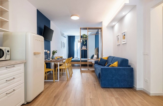 Taro's Blue Sea Apartment by Pleiades Home