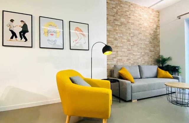 Tarongers, lovely flat in the center