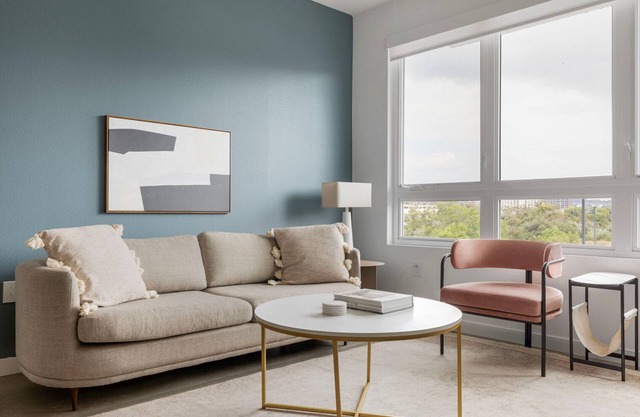 Tasteful Mission Valley 1BR w/ Gym, Pool & Spa, nr Bars, by Blueground