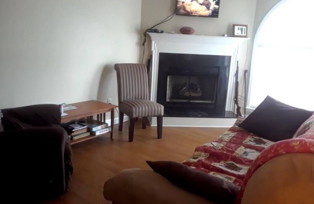 Tater's Townhome is a cozy 1-bedroom condo with AC, WiFi and TV on the 1st Floor