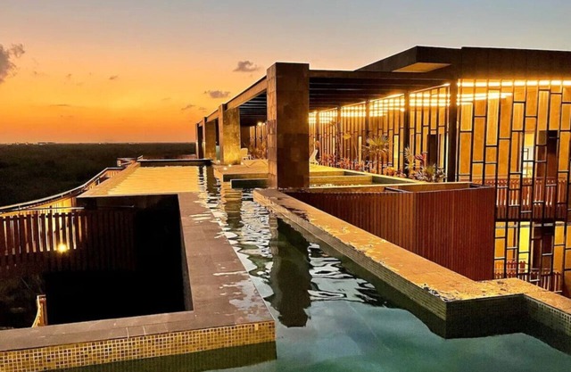 Tati 1BR Great Wi-Fi Speed-Free Beach Club Access!
